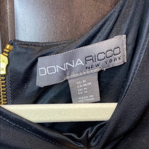 Donna Ricco Elegant Black Sleeveless Dress - Picture 2 of 3